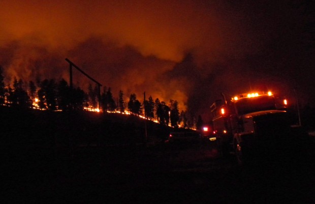 Wallow Fire closes on Eagar and Springerville